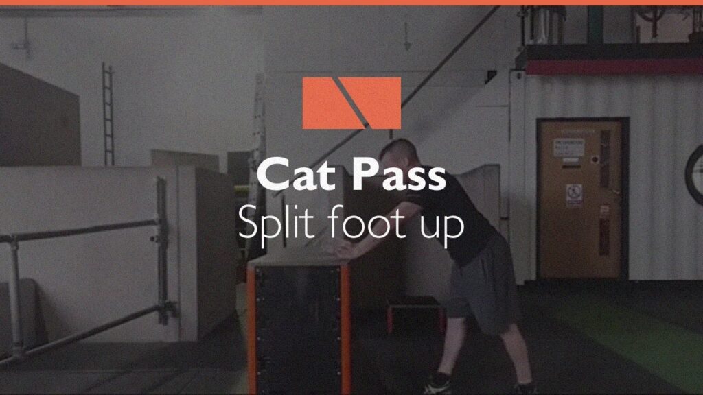 How to Cat Pass #06 - Split Foot Up Parkour Tutorial. [030]