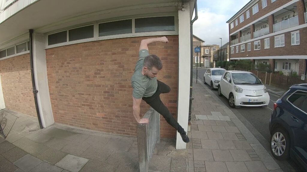 Vaulting - TicTac with Hand & Foot - Side View - SlowMo